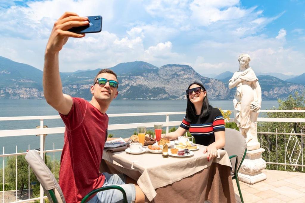Hotel Eden Brenzone sul Garda Exterior photo