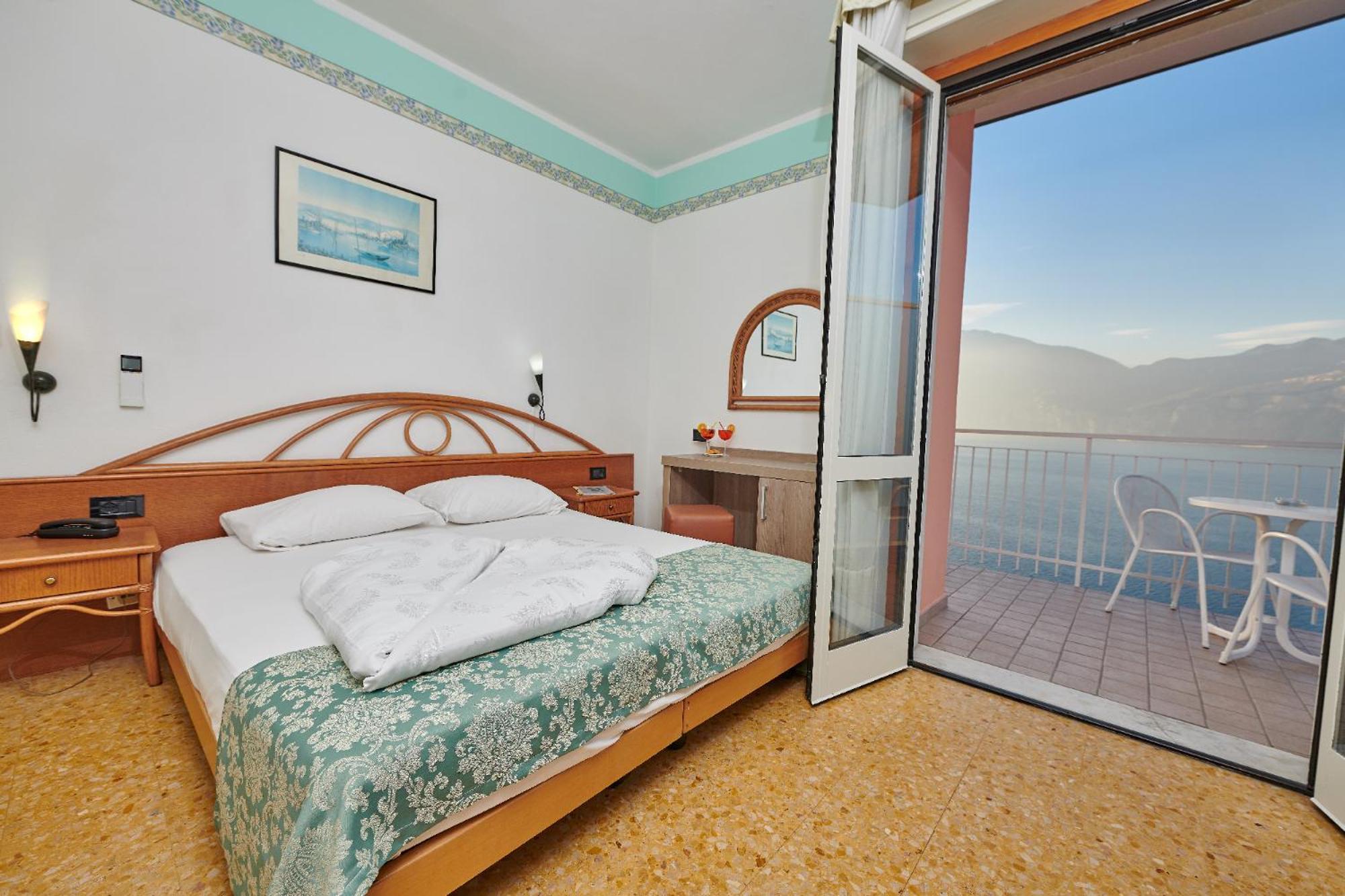 Hotel Eden Brenzone sul Garda Room photo