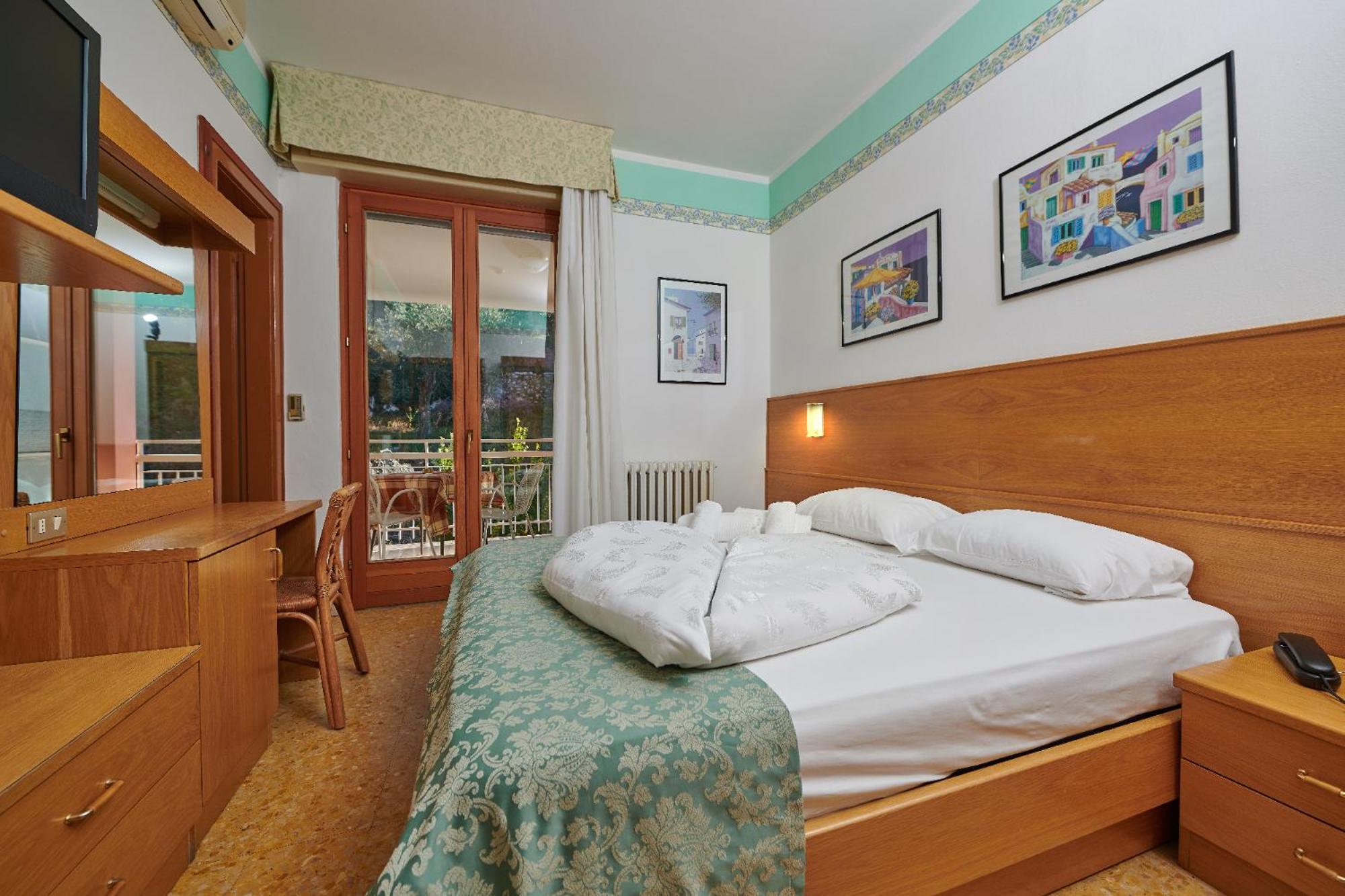 Hotel Eden Brenzone sul Garda Room photo
