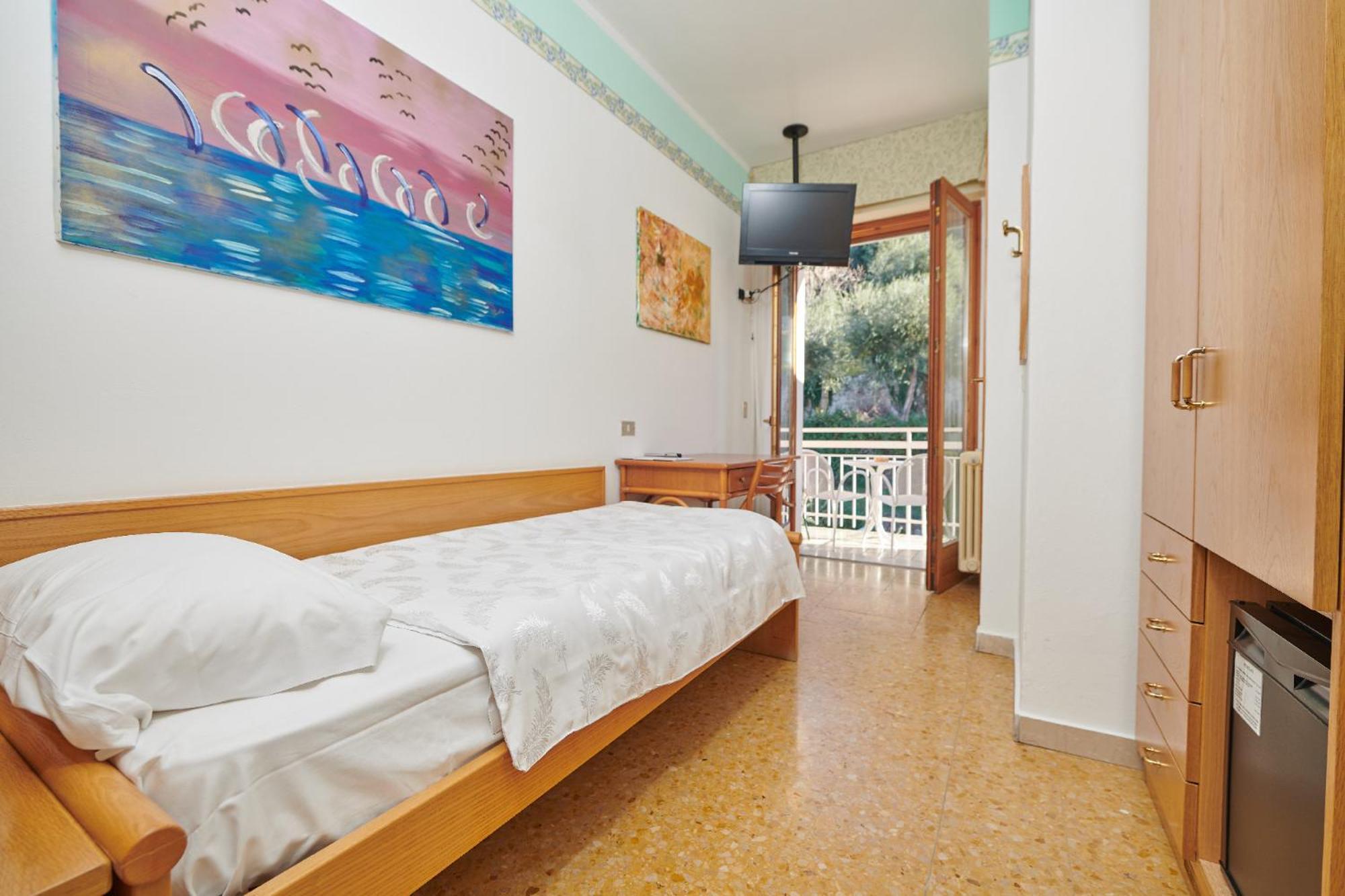 Hotel Eden Brenzone sul Garda Room photo